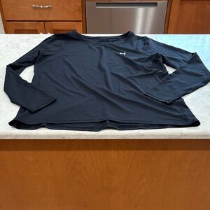 Under Armour Women’s XL Heatgear Long Sleeve Tee- black